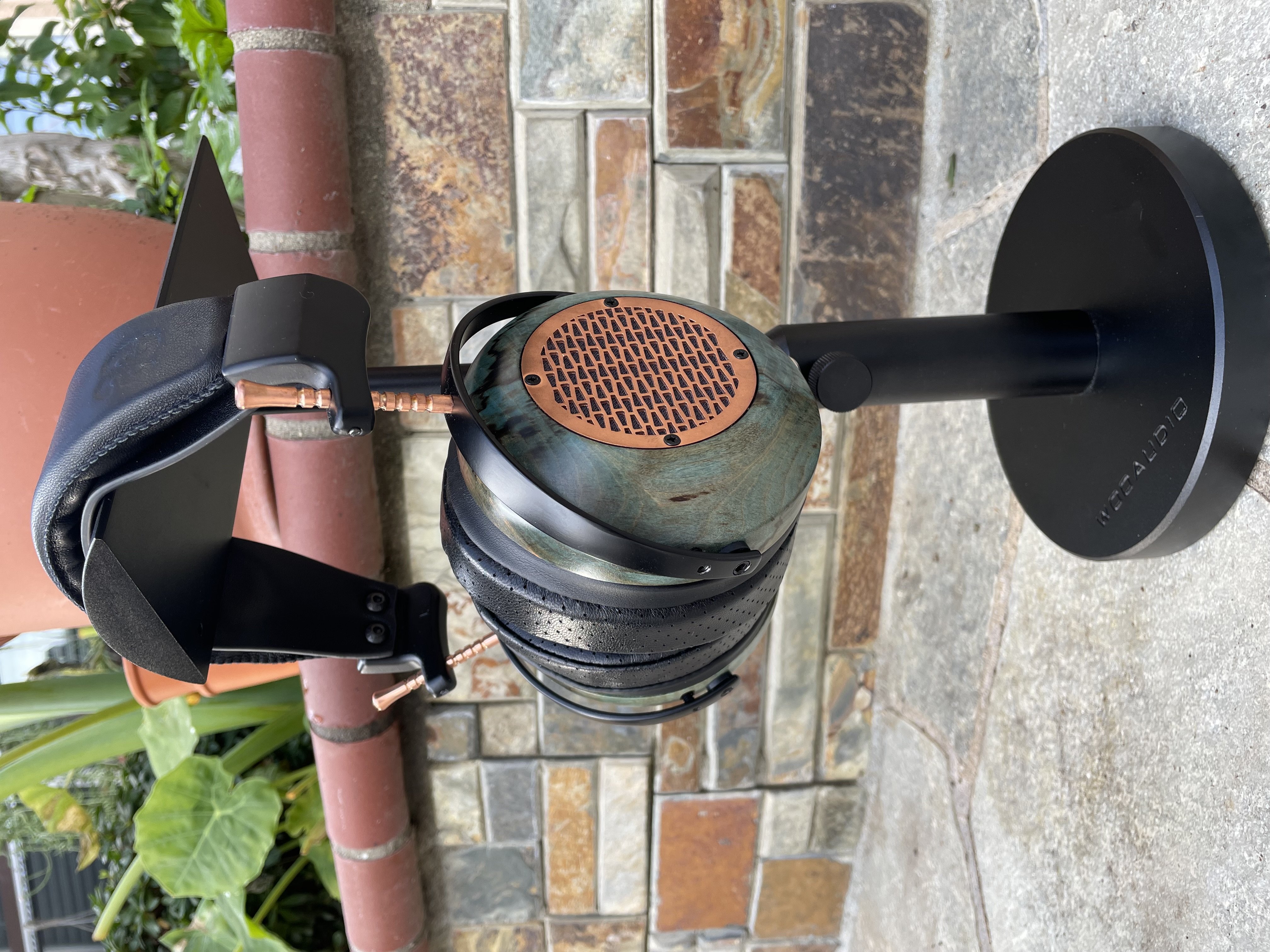 ZMF Auteur (Vaskas) on a Woo Audio headphone stand in backyard #3